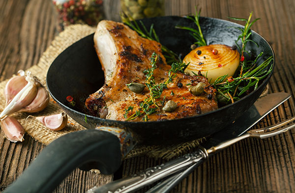 Pork Chops with Apples & Thyme